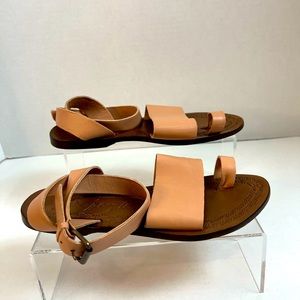 Free People size 38 tan sandals